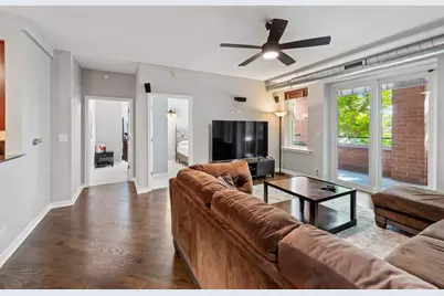 3550 W Montrose Avenue #308, Chicago, IL 60618 - Photo 10