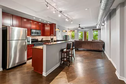 3550 W Montrose Avenue #308, Chicago, IL 60618 - Photo 6