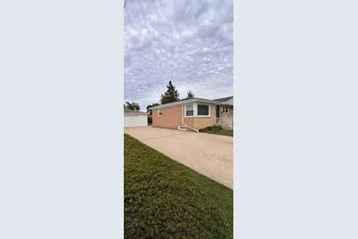 9317 Olcott Avenue, Morton Grove, IL 60053 - Photo 2