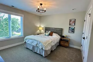 323 E 3rd St, Elmhurst, IL 60126 - Photo 12