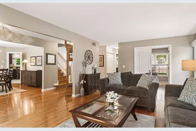 300 Hampton Street, Cary, IL 60013 - Photo 6