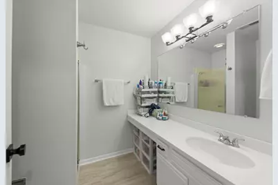 407 Ramblewood Drive #D, Glen Ellyn, IL 60137 - Photo 18