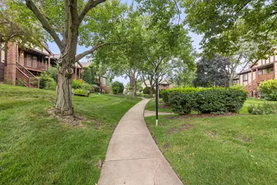 407 Ramblewood Drive #D, Glen Ellyn, IL 60137 - Photo 24