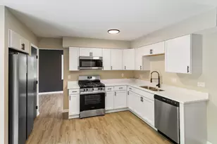 3518 Jacqueline Dr, Crete, IL 60417 - Photo 8