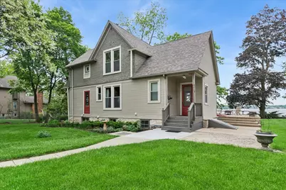 35 Lakeview Place, Lake Zurich, IL 60047 - Photo 1