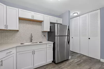 9745 S Karlov Avenue #205, Oak Lawn, IL 60453 - Photo 2