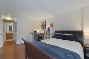 1555 N Sandburg Terrace, Chicago, IL 60610 - Photo 10