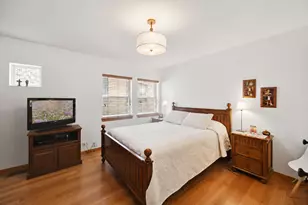 1009 E 61st St, Chicago, IL 60637 - Photo 8