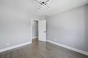 223 S Dante Ave, Glenwood, IL 60425 - Photo 16