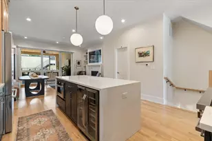 2023 W Augusta Blvd, Chicago, IL 60622 - Photo 8