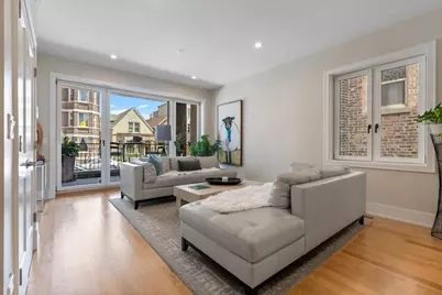 2023 W Augusta Boulevard #1W, Chicago, IL 60622 - Photo 2