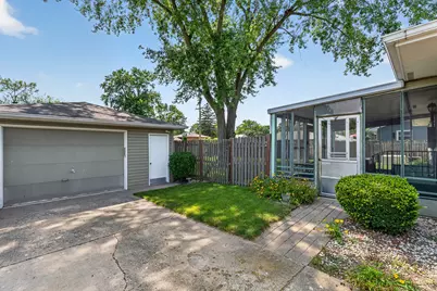 2313 Green Street, Crest Hill, IL 60403 - Photo 30
