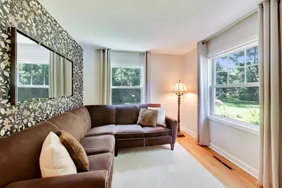 1520 W Lonnquist Boulevard, Mount Prospect, IL 60056 - Photo 22