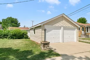 2263 S 14th Ave, North Riverside, IL 60546 - Photo 2