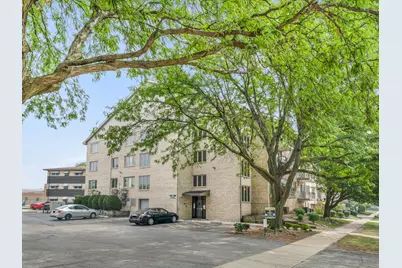4530 W 93rd Street #2D, Oak Lawn, IL 60453 - Photo 2