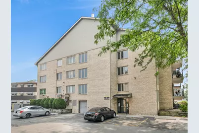 4530 W 93rd Street #2D, Oak Lawn, IL 60453 - Photo 1