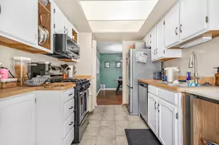 4530 W 93rd St, Oak Lawn, IL 60453 - Photo 10
