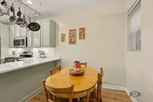 4704 N Sawyer Ave, Chicago, IL 60625 - Photo 10