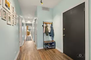 4704 N Sawyer Ave, Chicago, IL 60625 - Photo 2