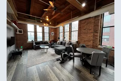 331 S Peoria Street #304, Chicago, IL 60607 - Photo 2