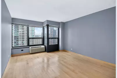 30 E Huron Street #3510, Chicago, IL 60611 - Photo 14