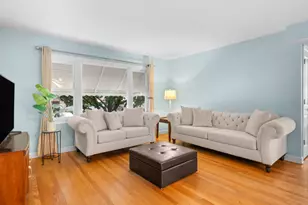 7818 W 26th St, North Riverside, IL 60546 - Photo 2