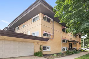 7818 W 26th St, North Riverside, IL 60546 - Photo 1
