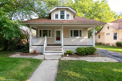 656 Bluff City Boulevard, Elgin, IL 60120 - Photo 2