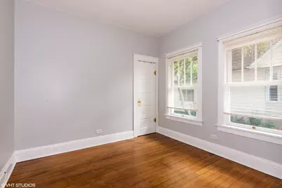 656 Bluff City Boulevard, Elgin, IL 60120 - Photo 8