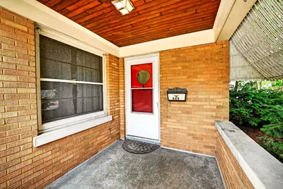 649 N Spring Street, Elgin, IL 60120 - Photo 8