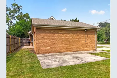 649 N Spring Street, Elgin, IL 60120 - Photo 36