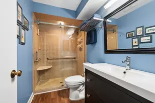 7201 N Lincoln Ave, Lincolnwood, IL 60712 - Photo 20
