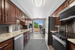 7201 N Lincoln Ave, Lincolnwood, IL 60712 - Photo 12