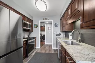 7201 N Lincoln Ave, Lincolnwood, IL 60712 - Photo 18