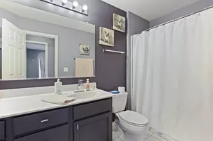 2900 Kelly Dr, Elgin, IL 60124 - Photo 36