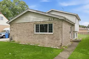 519 Maple Ln, Hillside, IL 60162 - Photo 1