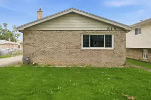 519 Maple Ln, Hillside, IL 60162 - Photo 4