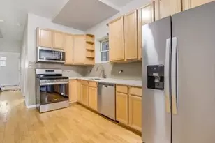 2033 W Huron St, Chicago, IL 60612 - Photo 2