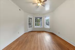 1353 W Catalpa Ave, Chicago, IL 60640 - Photo 4