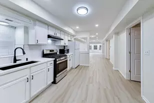 3115 N Oakley Ave, Chicago, IL 60618 - Photo 12