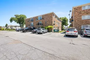 5834 W 77th St, Burbank, IL 60459 - Photo 20