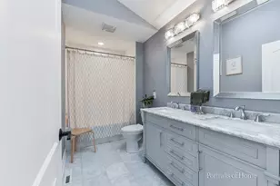 30W172 Claymore Ln, Naperville, IL 60563 - Photo 18