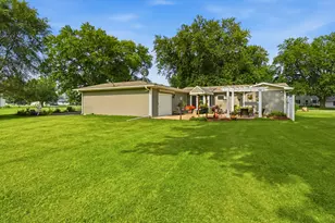 32 E Rickard Dr, Oswego, IL 60543 - Photo 26
