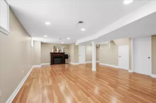 2924 W Jerome St, Chicago, IL 60645 - Photo 36
