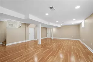 2924 W Jerome St, Chicago, IL 60645 - Photo 38