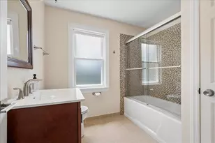 2924 W Jerome St, Chicago, IL 60645 - Photo 24