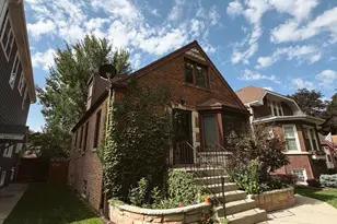4921 W Catalpa Ave, Chicago, IL 60630 - Photo 2