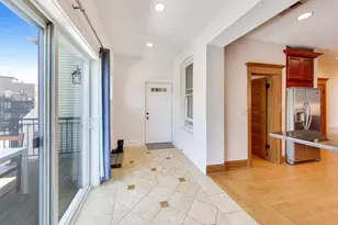 2046 W Cuyler Ave, Chicago, IL 60618 - Photo 16