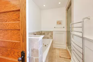 2046 W Cuyler Ave, Chicago, IL 60618 - Photo 14