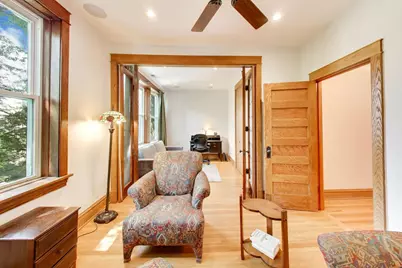 2046 W Cuyler Avenue #3W, Chicago, IL 60618 - Photo 8
